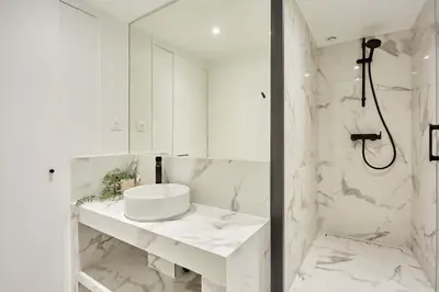 Salle de bains dans l'établissement Apartment Pantheon Nôtre Dame by Studio prestige