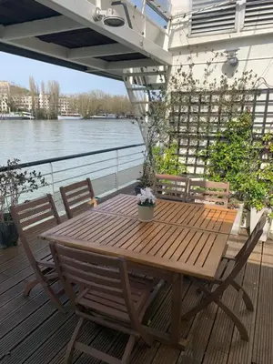 Plan de l'établissement Loft sur l'eau avec parking