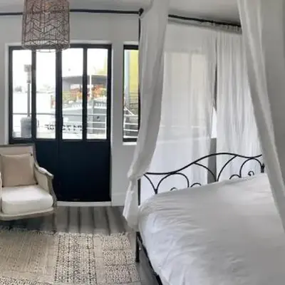 Loft sur l'eau avec parking