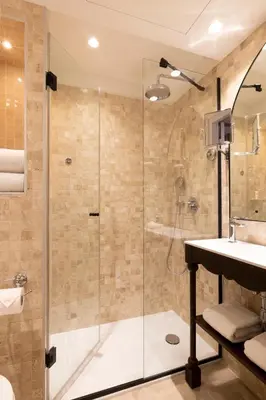Salle de bains dans l'établissement Maison Cardinal Furstemberg