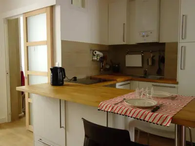 Cuisine ou kitchenette dans l'établissement 47m2 Calme au cœur de Parîs