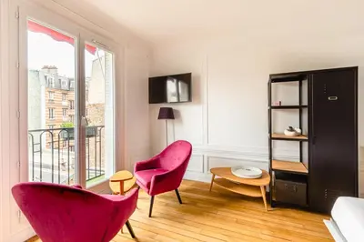 Télévision ou salle de divertissement dans l'établissement GuestReady - Fantastic studio near Sacré-Cœur