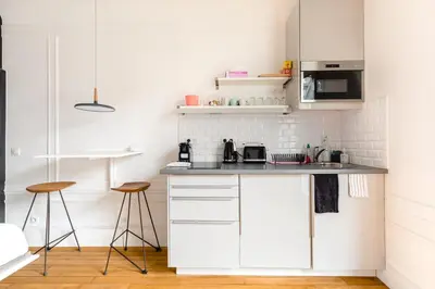 Cuisine ou kitchenette dans l'établissement GuestReady - Fantastic studio near Sacré-Cœur