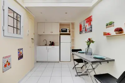 Cuisine ou kitchenette dans l'établissement Cozy studio - 2P - Close to Sacré-Cœur