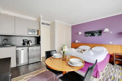 Cuisine ou kitchenette dans l'établissement Modern studio - 2P - Issy-les-Moulineaux - Javel