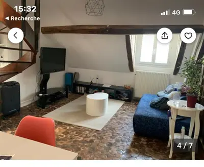 Télévision ou salle de divertissement dans l'établissement Cosy appartement quartier Latin Rue Mouffetard