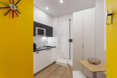 Cuisine ou kitchenette dans l'établissement Chic Saint-Germain-des-Prés Studio for 4 - Prime location