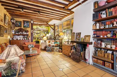 Restaurant ou autre lieu de restauration dans l'établissement Hotel de Nesle