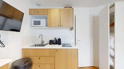 Cuisine ou kitchenette dans l'établissement 137 Suite Ella - Superb apartment in Paris.