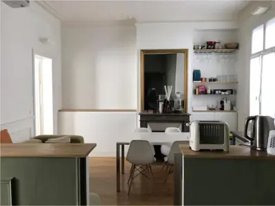 Cuisine ou kitchenette dans l'établissement Paris charm suite authentique, quartier latin, 2/4 pers