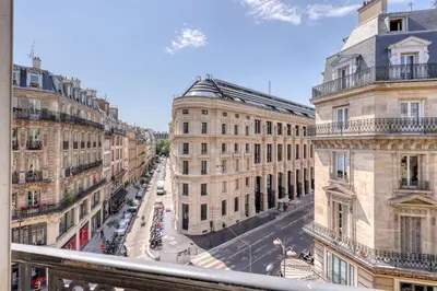 Vue générale sur Paris ou vue de la ville depuis l'appartement