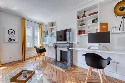 Télévision ou salle de divertissement dans l'établissement The Perfect 1bd Flat - Heart of Paris Les Halles