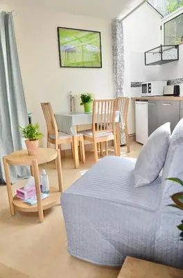 Cuisine ou kitchenette dans l'établissement Le Jardin Paris