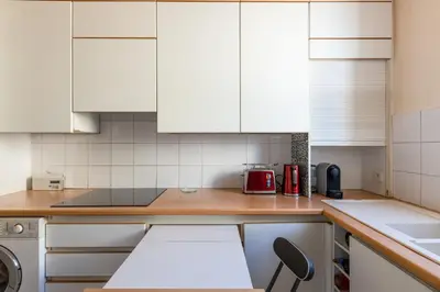 Cuisine ou kitchenette dans l'établissement Veeve - Plumes in the Park