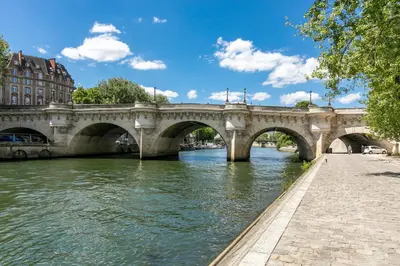Vue sur la rivière ou le fleuve situé(e) à proximité de l'appartement