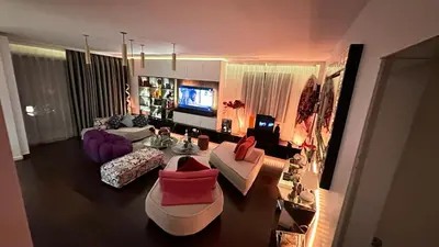 Télévision ou salle de divertissement dans l'établissement LUXURY FLAT WITH PRIVATE ROOFTOP - Paris 18