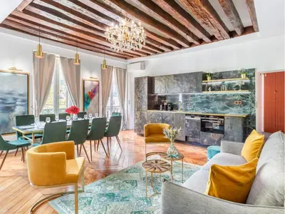 Coin salon dans l'établissement Merveil - Luxury Suite - Marais - Antoine II