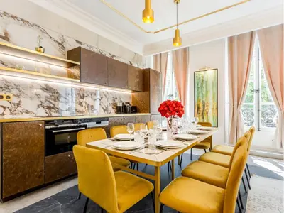 Cuisine ou kitchenette dans l'établissement Merveil - Luxury Suite - Marais - Antoine I