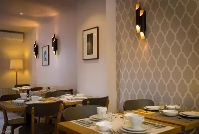 Restaurant ou autre lieu de restauration dans l'établissement Hotel Mirabeau Eiffel