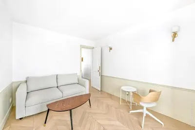 Coin salon dans l'établissement Bosquet - Jean Nicot 1bdr by B'Your Home