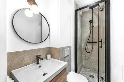 Salle de bains dans l'établissement Bosquet - Jean Nicot 1bdr by B'Your Home