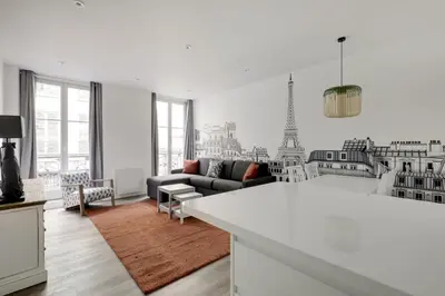 Coin salon dans l'établissement AC 4p apt - Louvres Place Vendome Paris center by Weekome