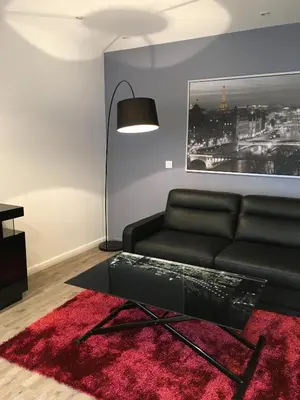 Coin salon dans l'établissement A deux pas des Champs Elysées