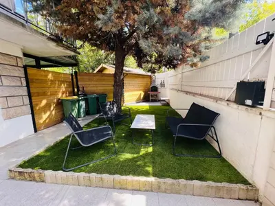 Jardin de l'établissement Superbe studio avec entrée et jardin privés à moins de 15 minutes de Paris