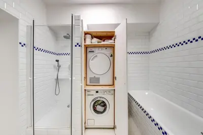 Salle de bains dans l'établissement Le Montparnasse - Wifi - Climatisation