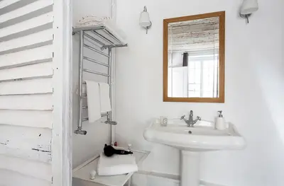 Salle de bains dans l'établissement Appartement Gérard, tout équipé Paris 13éme