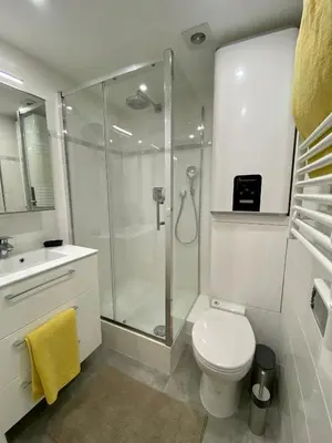 Salle de bains dans l'établissement Chez les artistes de Ménilmontant