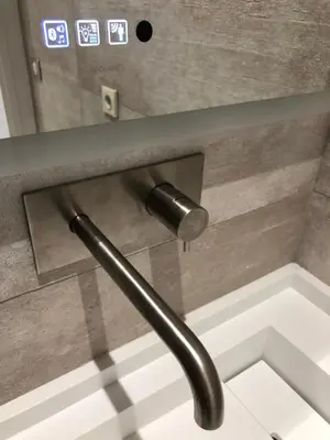 Salle de bains dans l'établissement Cocoon Paris La Defense