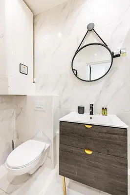 Salle de bains dans l'établissement Apart 1 Bedroom # Buttes Chaumont # Paris 19