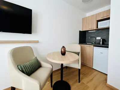 Cuisine ou kitchenette dans l'établissement Residhome Quai d’Ivry