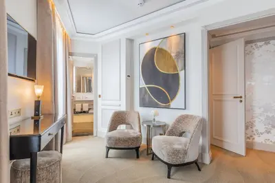 Télévision ou salle de divertissement dans l'établissement Hôtel Manolita Paris