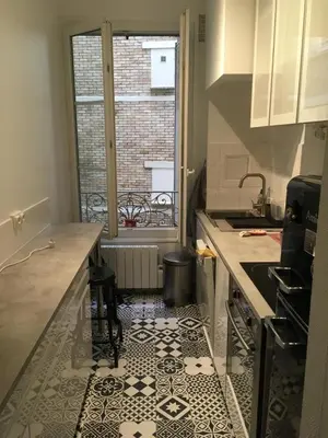 Cuisine ou kitchenette dans l'établissement Alex Flats