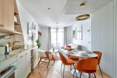 Cuisine ou kitchenette dans l'établissement Sompteux appartement proche de L'Opéra