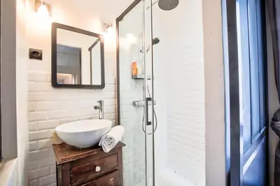 Salle de bains dans l'établissement Le Romantisme à la Française
