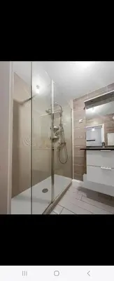 Salle de bains dans l'établissement Bel Appartement Parisien