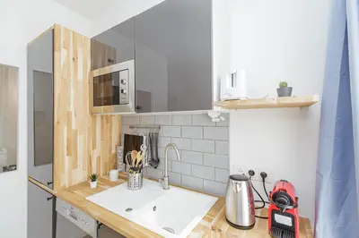 Cuisine ou kitchenette dans l'établissement JOLI 23 m Lumineux et Rénové PROCHE Sacré-Cœur