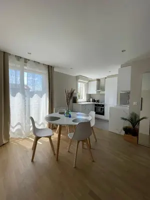Cuisine ou kitchenette dans l'établissement Charmant logement aux portes de Paris - STADE DE FRANCE - 12 min à pied