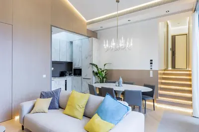 Coin salon dans l'établissement Ravissant loft avec une belle terrasse