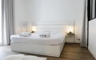 Un ou plusieurs lits dans un hébergement de l'établissement Elégant appartement dans le quartier Concorde à Paris