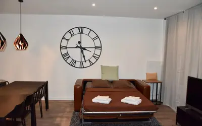 Coin salon dans l'établissement Elégant appartement dans le quartier Concorde à Paris