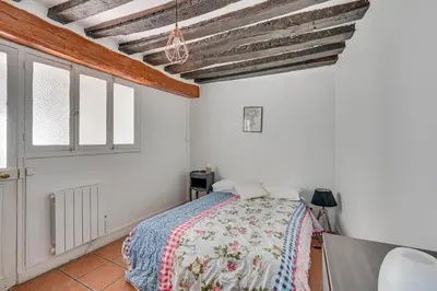 Plan de l'établissement Joli petit apt Quartier du Marais, Paris