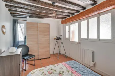 Plan de l'établissement Joli petit apt Quartier du Marais, Paris