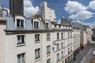 Vue générale sur Paris ou vue de la ville depuis l'appartement