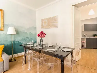 Cuisine ou kitchenette dans l'établissement Merveil - Family Suite - Champs Elysees - Mollien