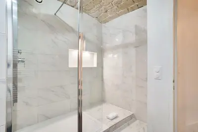 Plan de l'établissement Appartement neuf - proche Tour Eiffel