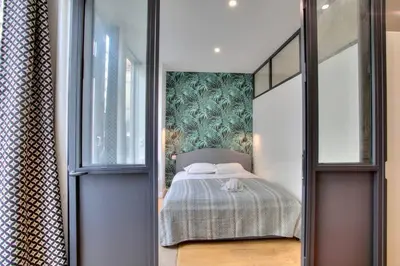Plan de l'établissement Appartement neuf - proche Tour Eiffel